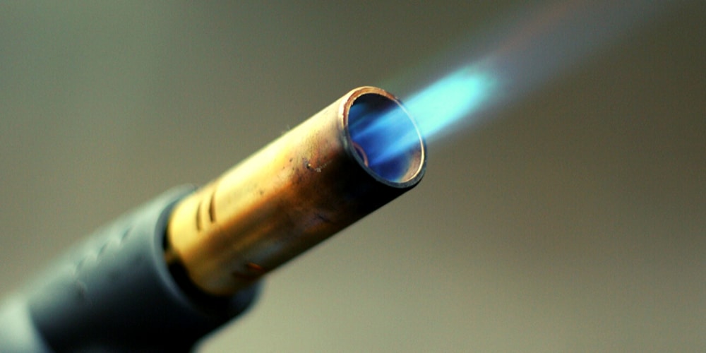 How To Use A Butane Torch In Outdoors Everyday Carry Gear